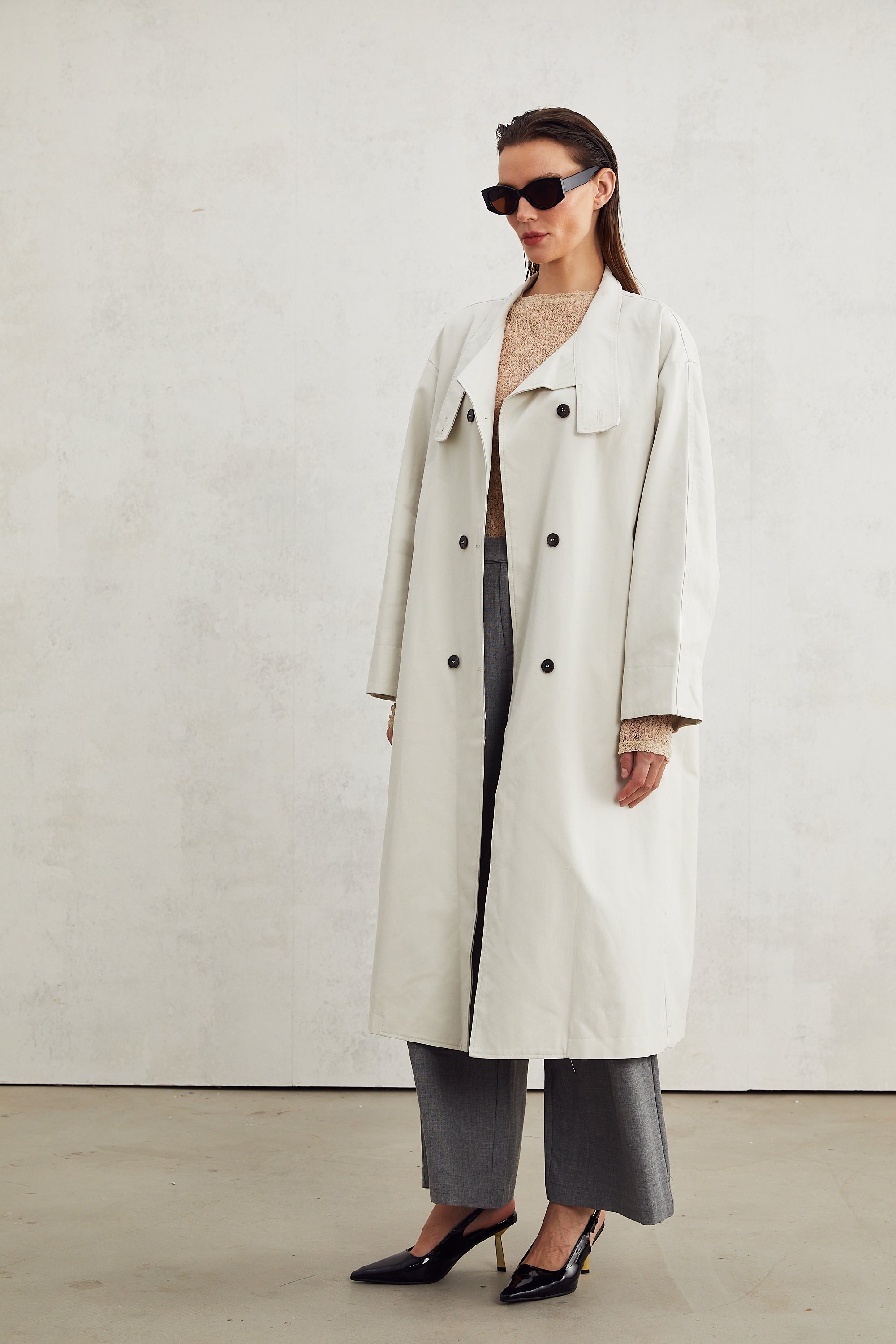 Séverine white double-breasted trench coat