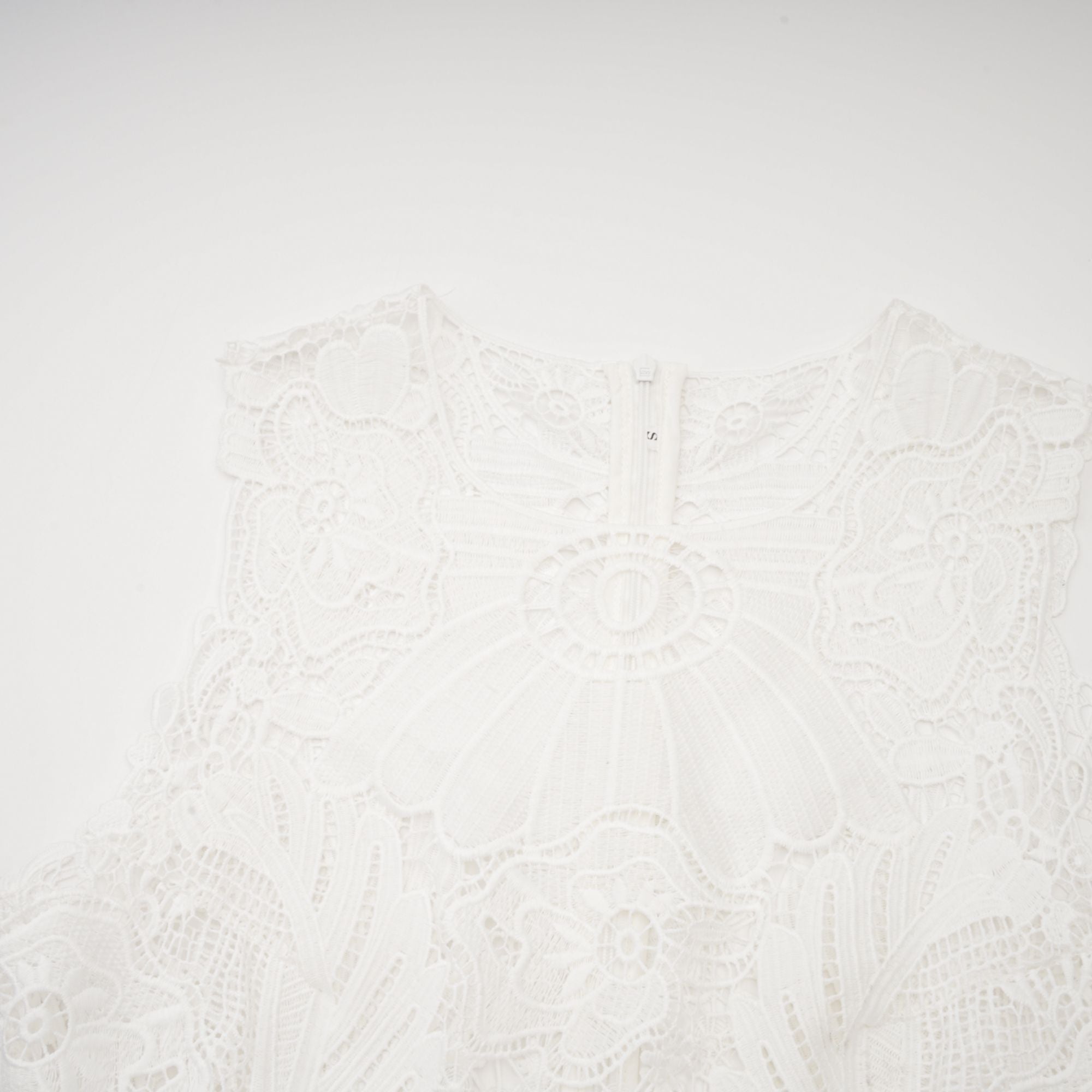 Aimée lace embroidery midi dress